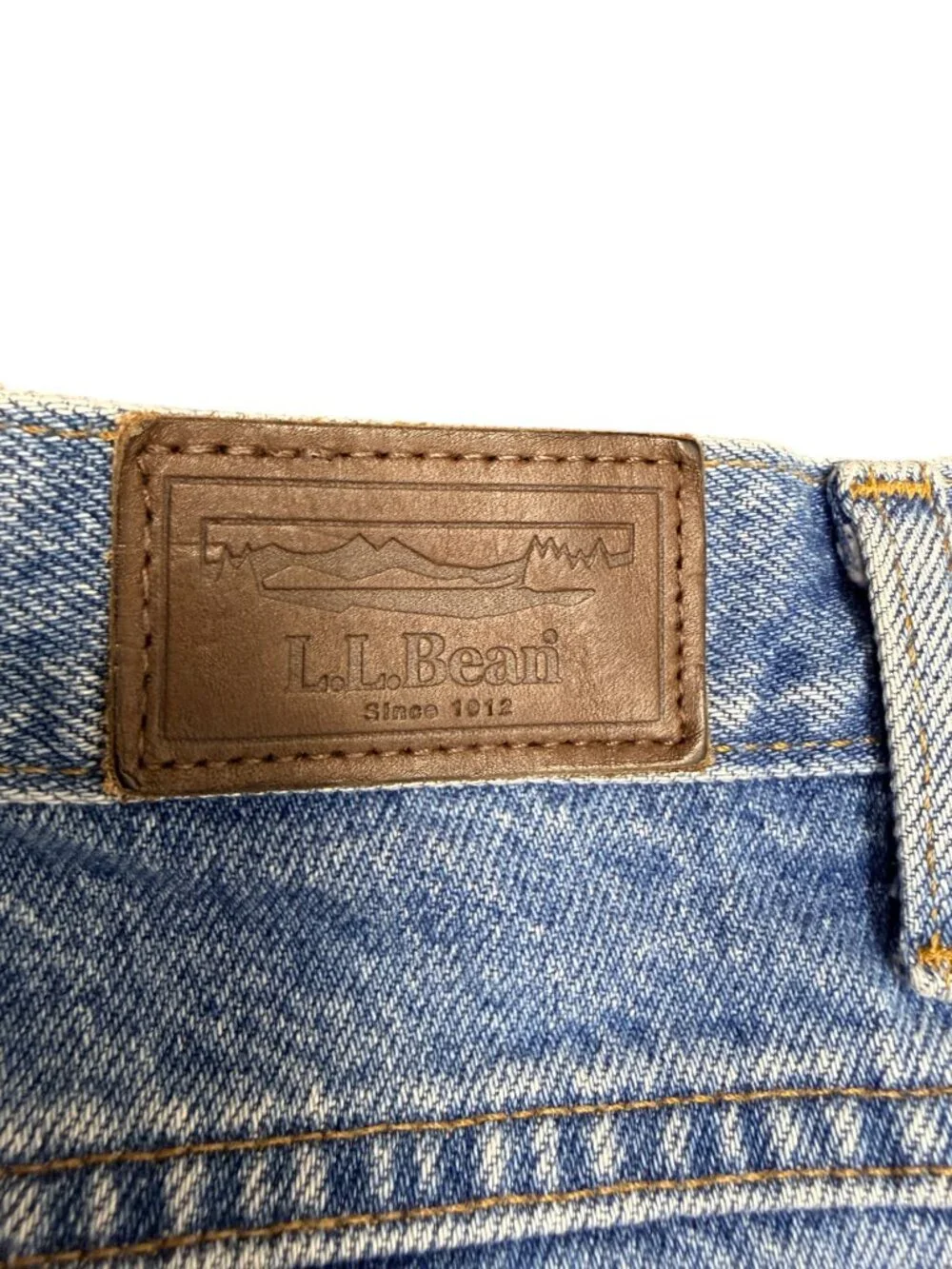 L.L.‎ BEAN Men's Natural Fit Jeans | Size W40 x L32